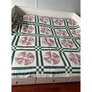 vintage Quilt large handmade Dresden Plate pattern 82" x 100" green white pink